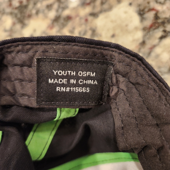 Minecraft Youth Trucker Snapback Hat - Picture 6 of 6